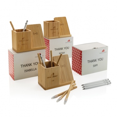 Logotrade Firmengeschenke das Foto: Calgary kabelloses 10W-Ladegerät aus Bambus