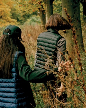 Logotrade Firmengeschenke das Foto: Iqoniq Meru Damen Bodywarmer aus recyceltem Polyester