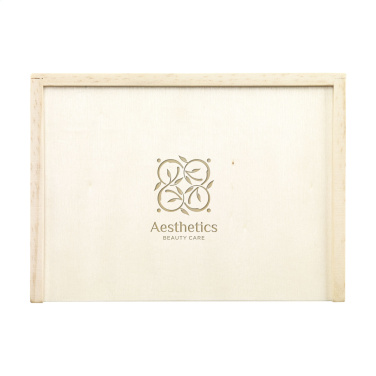 Logotrade Logogeschenke das Foto: Doppeldecks aus recycelten Spielkarten