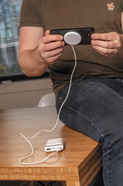 Logotrade promotional products photo of: 5W magnetic wireless charger