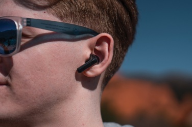 Logotrade promotional giveaway picture of: Skywave RCS recycled plastic solar earbuds