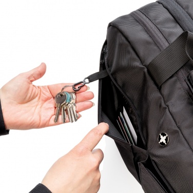 Logotrade promotional merchandise image of: Swiss Peak RFID duffle with suitcase opening