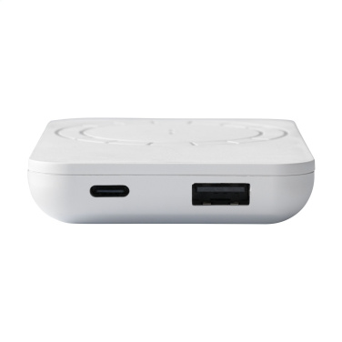 Logo trade corporate gifts picture of: Force Magnetic RCS Recycled Wireless Powerbank 5000