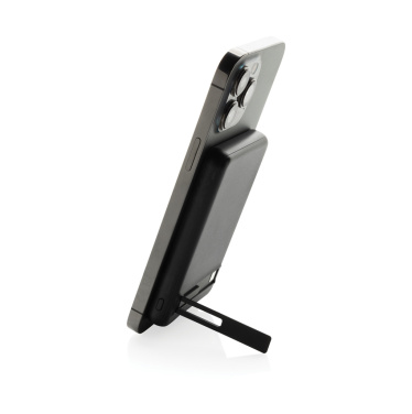 Logotrade promotional giveaway image of: Zen RCS rplastic 5000 mah 5W magnetic bamboo powerbank