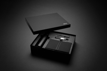 Logo trade promotional giveaway photo of: Swiss Peak RCS deluxe business gift set w/ water bottle
