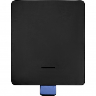 Logotrade firmakingituse foto: Salvie taaskasutatud plastikust piknikutekk