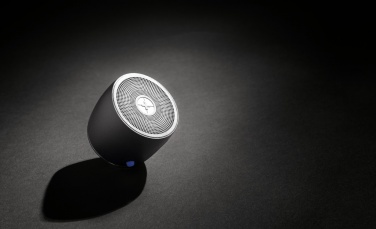 Logo trade meened foto: Swiss Peak RCS taaskasutatud alumiiniumist 3W bassikõlar