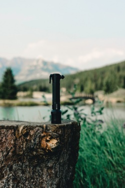 Logo trade meened foto: Gear X RCS taaskasutatud alumiiniumist suure jõudlusega auto taskulamp