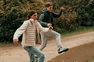 Logotrade firmakingitused pilt: Iqoniq Meru meeste taaskasutatud polüestrist vest