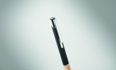 Logotrade ärikingid pilt: Alumiiniumist valmistatud pastapliiats, mille käepide on bambusest