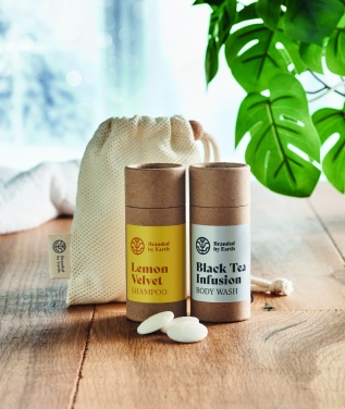 Logotrade reklaamtoote foto: Vegan Gift komplekt liikvel olles