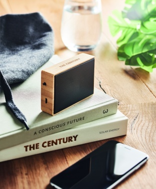 Logo trade firmakingi pilt: Päikesebambusest juhtmevaba kõlar