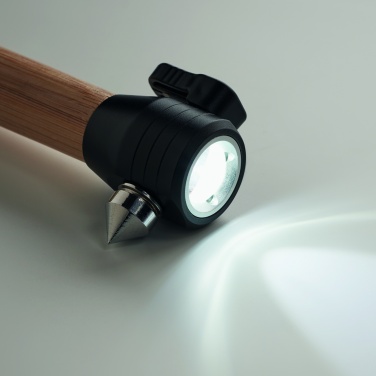 Logo trade reklaamtooted foto: 3-ühes bambusest taskulamp koos avariivasara ja turvavöölõikuriga