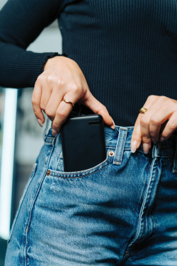 Logotrade ärikingi foto: Urban Vitamin Menlo Park RCS plastist 20 000 akupank