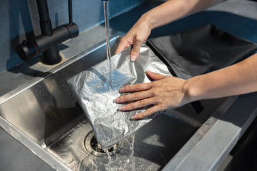 Logotrade meened pilt: Snackstrap AWARE™ RPET lõunakott 30x20CM