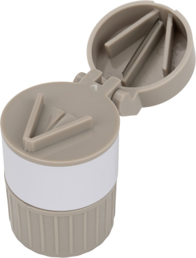 Logotrade reklaamkingituse foto: Portselanist teekomplekt