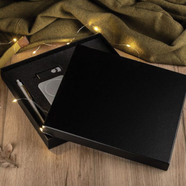 Logotrade firmakingituse foto: #Premium kinkekarp Univer