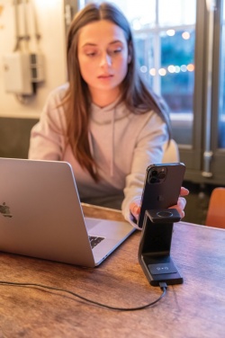 Logotrade mainoslahja tuotekuva: Urban Vitamin Fairfield 3-in-1 RCS laturi