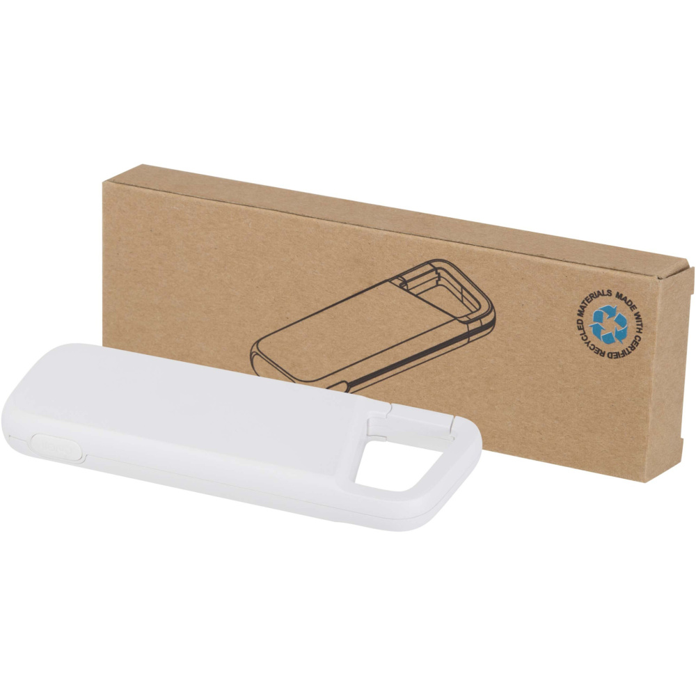 Logo trade liikelahja mainoslahja tuotekuva: Alkes 5 000 mAh:n ja 12 W:n kierrätysmuovista valmistettu vedenkestävä varavirtalähde jousihaalla