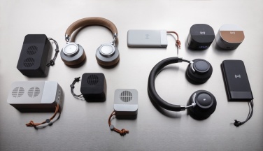 Logotrade reklaminiai produktai nuotrauka: Aria 5W belaidžio įkrovimo skaitmeninis laikrodis