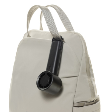 Logotrade biznesa dāvanas foto: Pārnēsājams ventilators no pārstrādātas plastmasas, kas ir atkārtoti uzlādējams Twist RCS