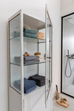 Логотрейд бизнес-подарки картинка: Банное полотенце Ukiyo Sakura AWARE™ 500 г/м² 50x100 см