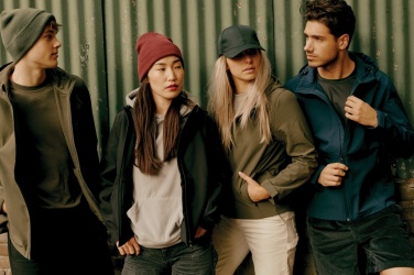 Логотрейд pекламные продукты картинка: Женская куртка Iqoniq Makalu из переработанного полиэстера с мягкой оболочкой