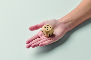 Логотрейд pекламные продукты картинка: Schima wooden dice 3cm dia