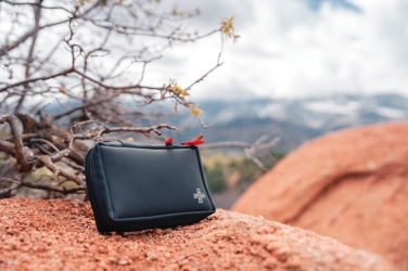 Logotrade presentreklam bild: Första hjälpen-set i RCS återvunnen nubuck PU