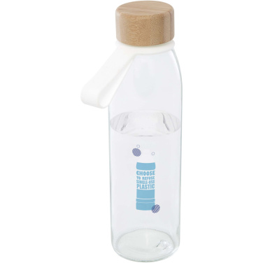 Logotrade kampanjprodukter bild: Porto 500 ml vattenflaska av glas med silikonhandtag och bambulock