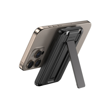 Logotrade profilprodukter bild: Urban Vitamin Redwood 5in1 5000mah 20WPD magnetisk powerbank